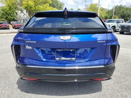 2024 Cadillac LYRIQ Tech