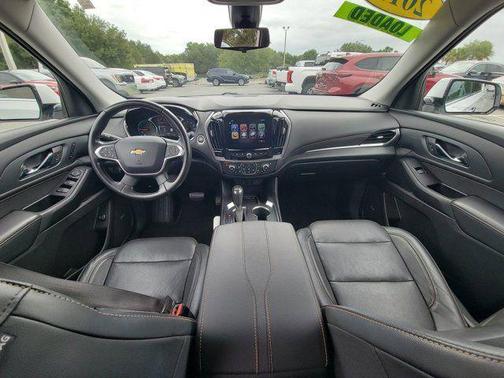 Iridescent Pearl Tricoat 2019 Chevrolet Traverse Premier