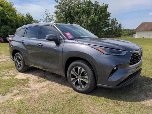 2021 Toyota Highlander Hybrid XLE