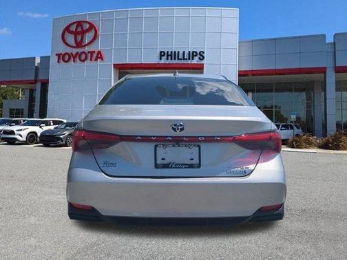 2020 Toyota Avalon Hybrid Limited