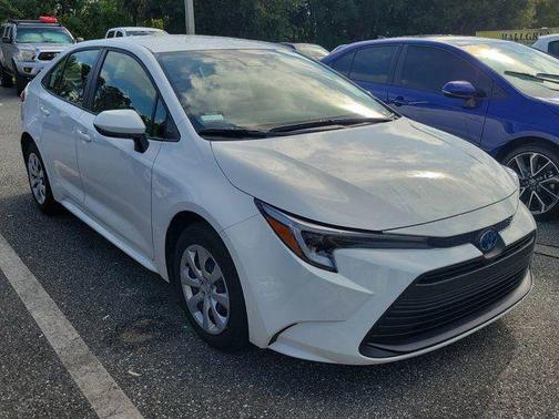 Ice Cap 2025 Toyota Corolla Hybrid LE