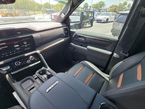 Onyx Black 2025 GMC Sierra 2500 AT4