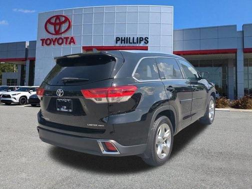 2017 Toyota Highlander Limited