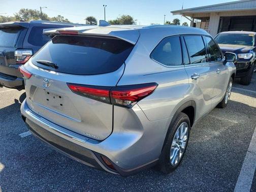 2023 Toyota Highlander Limited