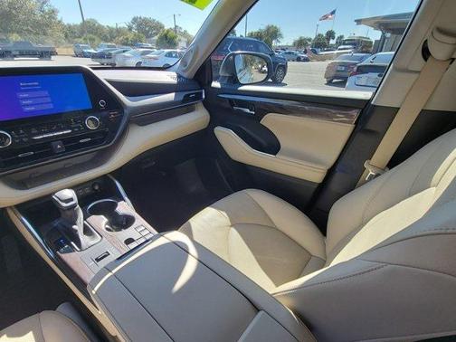 2023 Toyota Highlander Limited