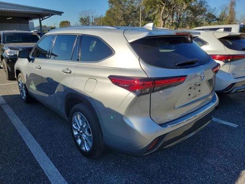 2023 Toyota Highlander Limited