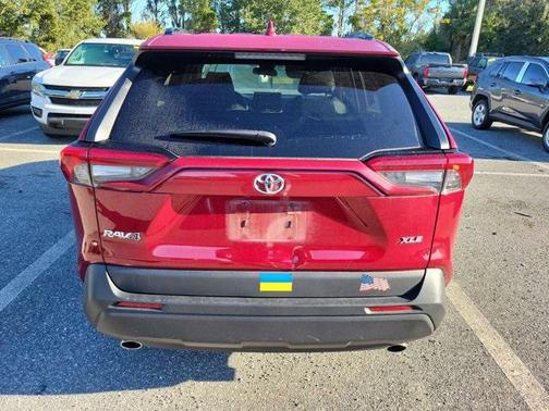 2020 Toyota RAV4 XLE