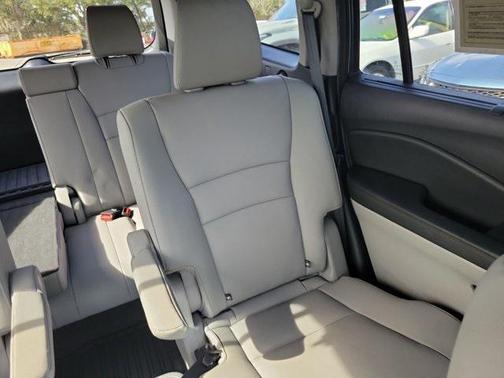 2019 Honda Pilot Touring 8-Passenger