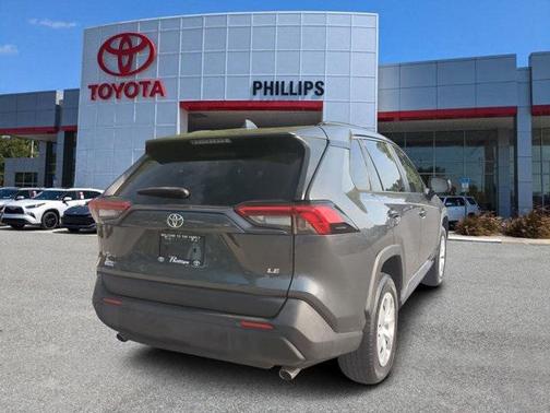 2019 Toyota RAV4 LE