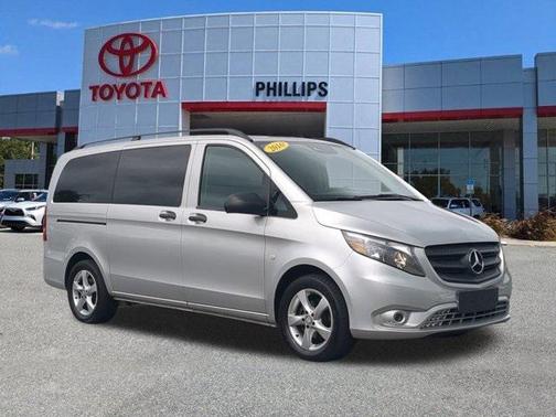 2016 Mercedes-Benz Metris Base