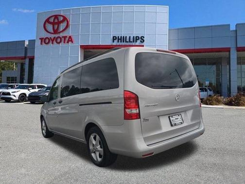 2016 Mercedes-Benz Metris Base