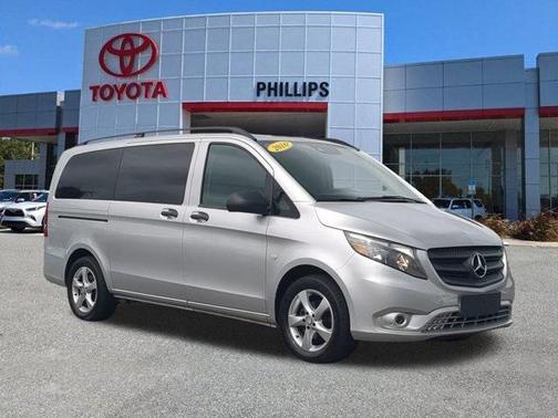 2016 Mercedes-Benz Metris Base