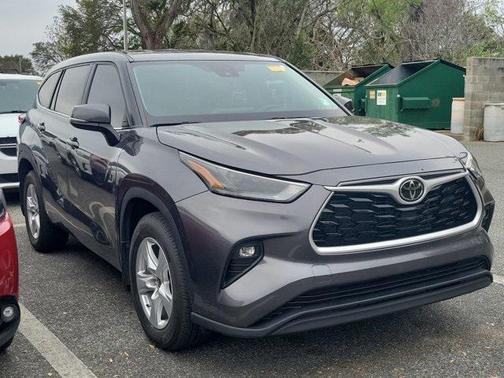 2024 Toyota Highlander LE