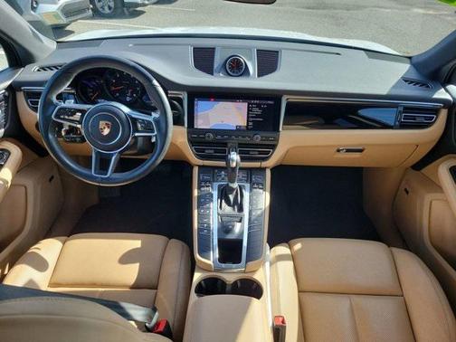 2019 Porsche Macan Base