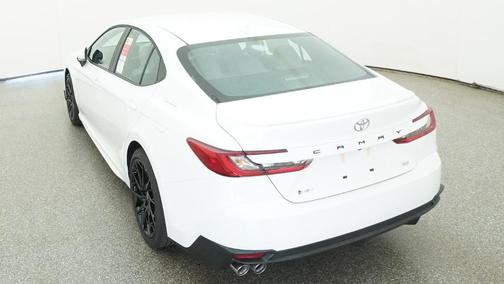 Ice Cap 2026 Toyota Camry SE