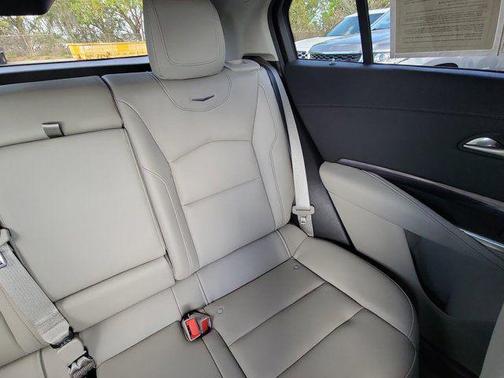 2022 Cadillac XT4 Luxury