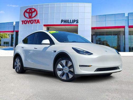 Pearl White Multi-Coat 2023 Tesla Model Y Long Range Dual Motor All-Wheel Drive