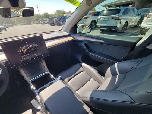 Pearl White Multi-Coat 2023 Tesla Model Y Long Range Dual Motor All-Wheel Drive