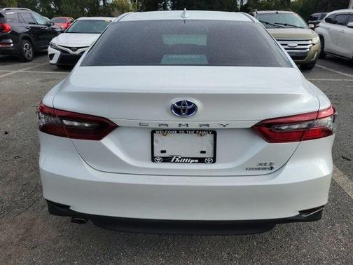 2021 Toyota Camry Hybrid XLE