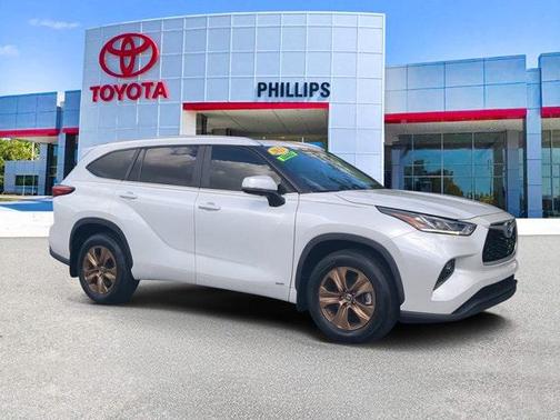 2023 Toyota Highlander Hybrid XLE