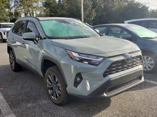 2022 Toyota RAV4 Hybrid XLE Premium