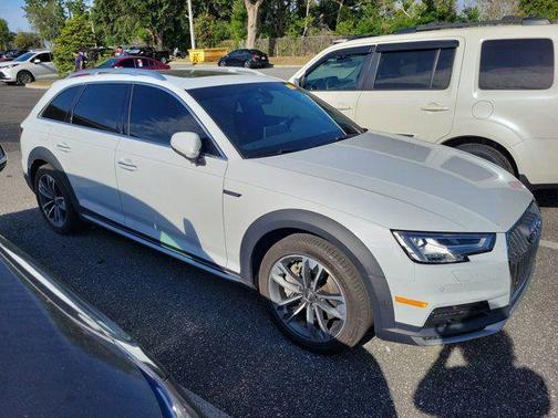 Glacier White Metallic 2019 Audi A4 allroad 2.0T Premium Plus