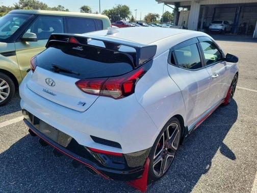 2022 Hyundai Veloster N Base