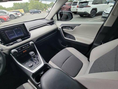 Silver Sky Metallic 2020 Toyota RAV4 Hybrid XLE