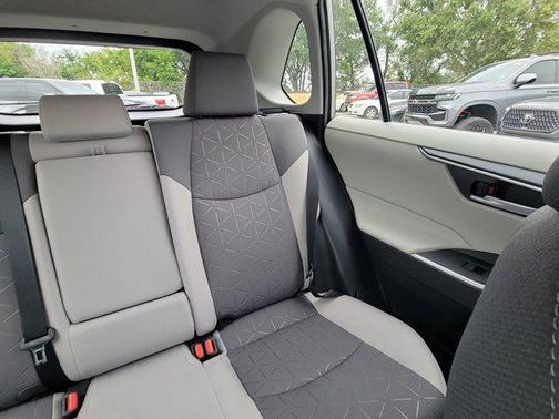 Silver Sky Metallic 2020 Toyota RAV4 Hybrid XLE