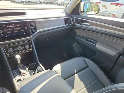 2022 Volkswagen Atlas 3.6L SEL