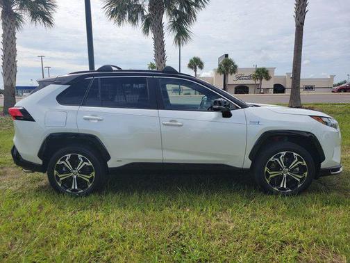 Wind Chill Pearl/Midnight Black Metallic 2023 Toyota RAV4 Prime XSE