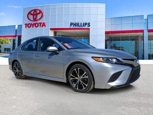 Celestial Silver Metallic 2020 Toyota Camry SE