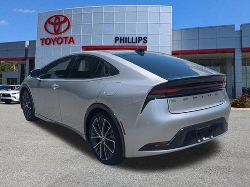 2024 Toyota Prius XLE