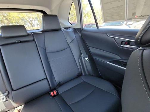 2021 Toyota RAV4 Hybrid XLE Premium