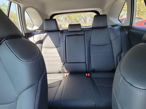 2021 Toyota RAV4 Hybrid XLE Premium