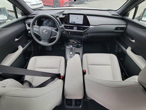 White Pearl 2025 Lexus UX 300h Base