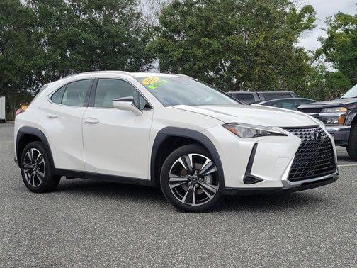 White Pearl 2025 Lexus UX 300h Base
