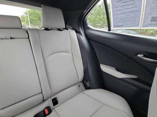White Pearl 2025 Lexus UX 300h Base