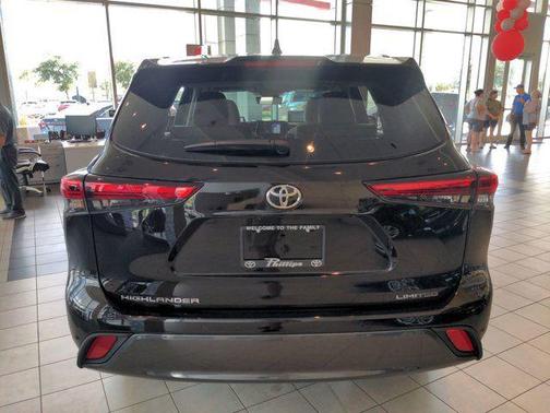 Opulent Amber 2021 Toyota Highlander Limited