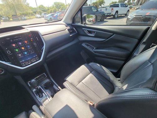 Crystal White Pearl 2023 Subaru Ascent Limited 8-Passenger