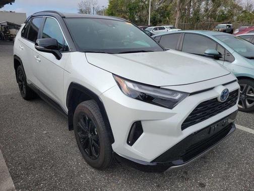 2023 Toyota RAV4 Hybrid SE