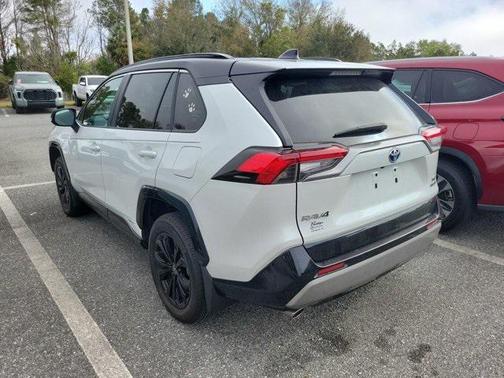 2023 Toyota RAV4 Hybrid SE