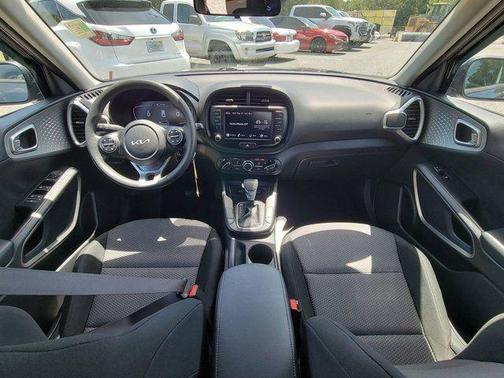 Gravity Gray 2024 Kia Soul LX