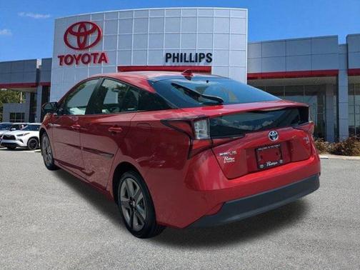 2019 Toyota Prius XLE