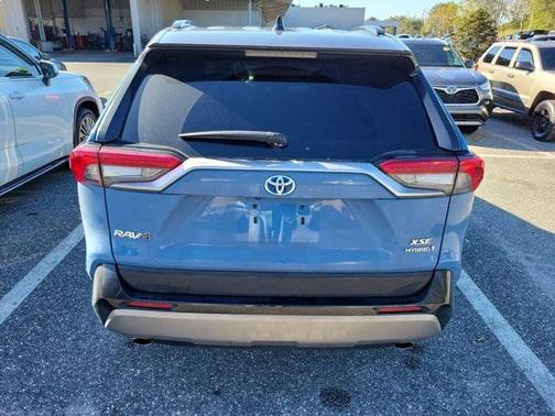 2024 Toyota RAV4 Hybrid SE