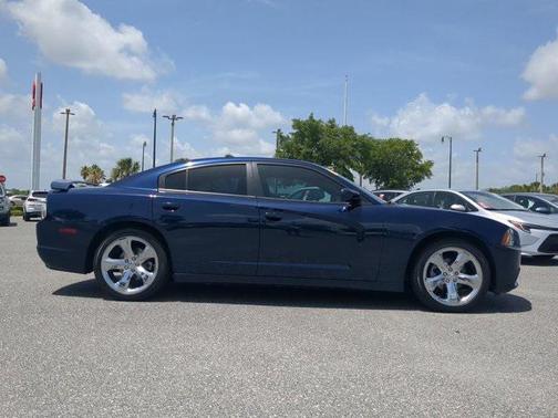 2014 Dodge Charger SXT