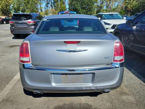 2011 Chrysler 300 Limited