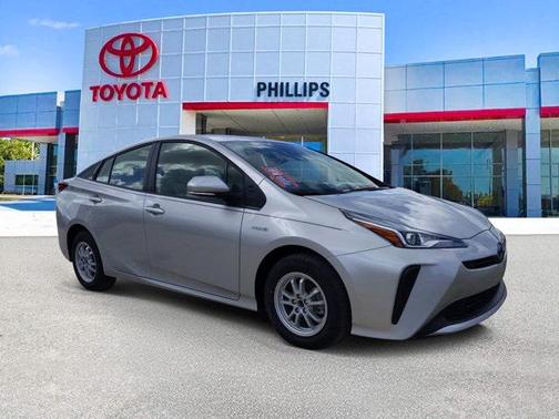 2021 Toyota Prius XLE