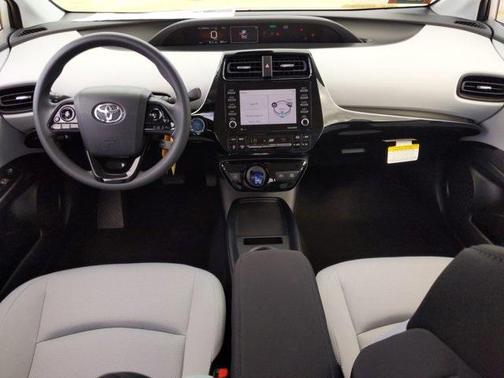 2021 Toyota Prius XLE