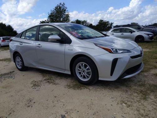 2021 Toyota Prius XLE
